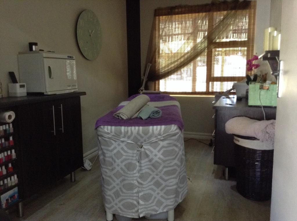 ואנדרביג'לפארק 12 On Vaal Drive Guesthouse מראה חיצוני תמונה