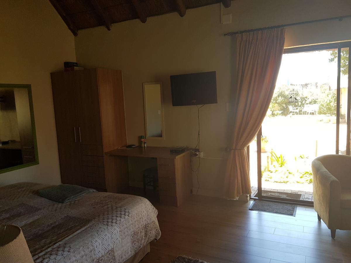 ואנדרביג'לפארק 12 On Vaal Drive Guesthouse מראה חיצוני תמונה
